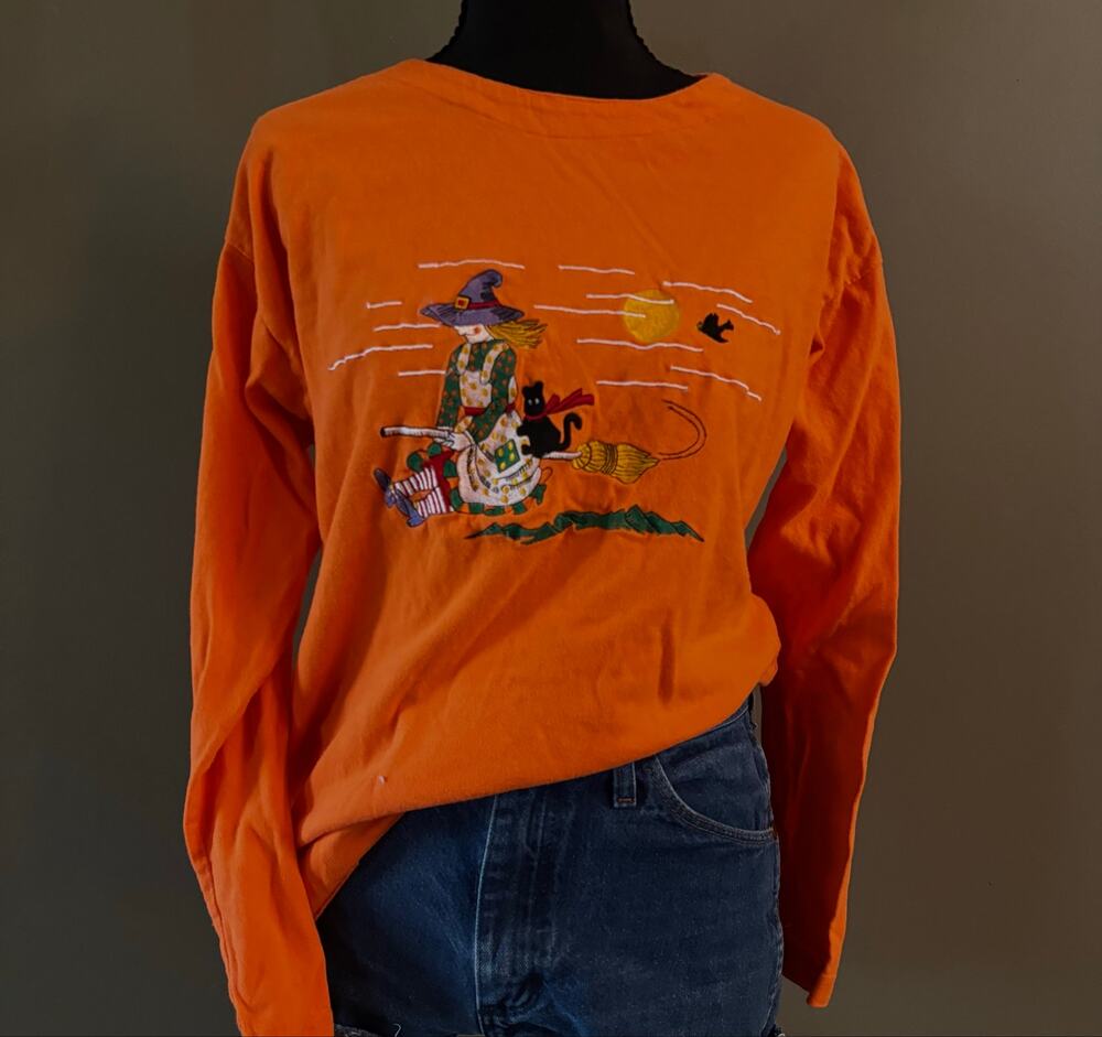 Vintage 90s Basic Editions Halloween Embroidered Witch Long Sleeve